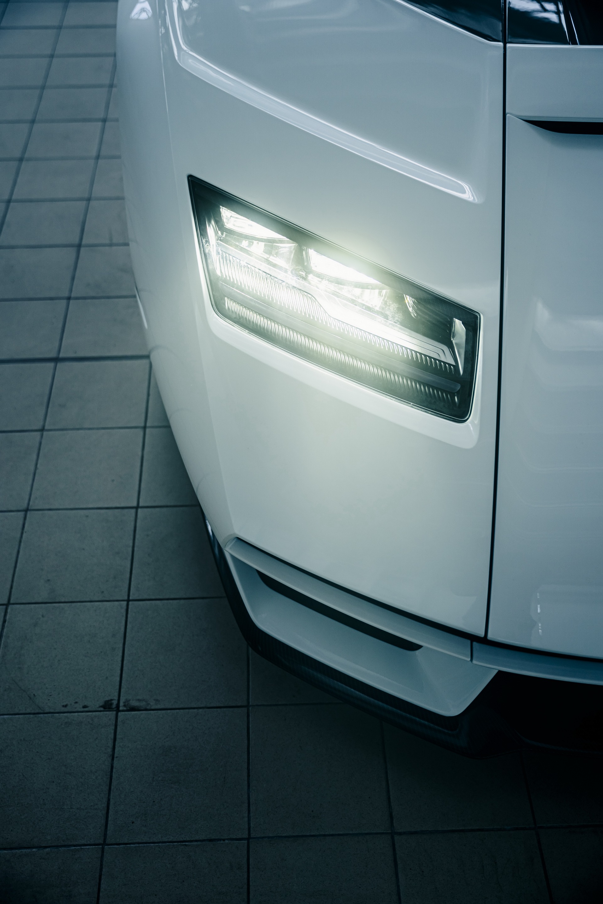 Download 2022 Lamborghini Countach LPI 800-4 - Headlight HD Phone Wallpaper 1921x2882 #100