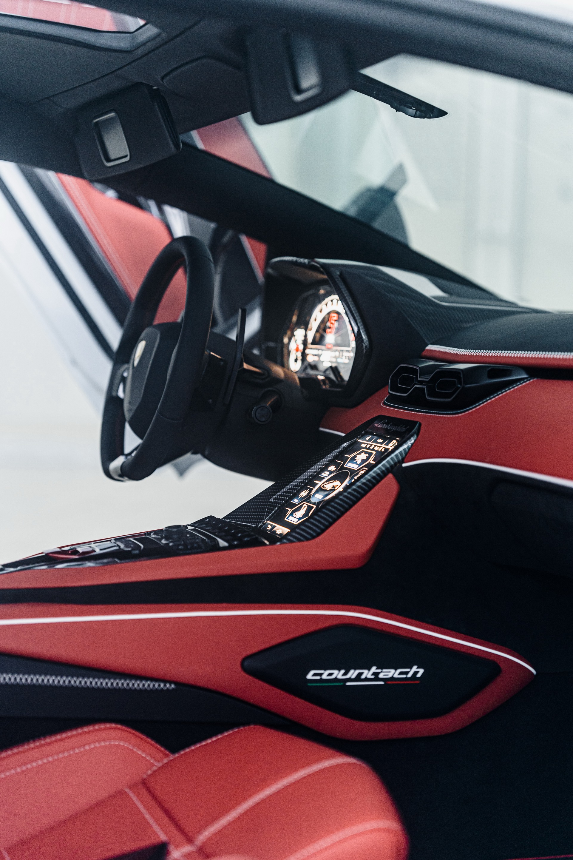 Download 2022 Lamborghini Countach LPI 800-4 - Interior, Cockpit HD Phone Wallpaper 1921x2882 #111