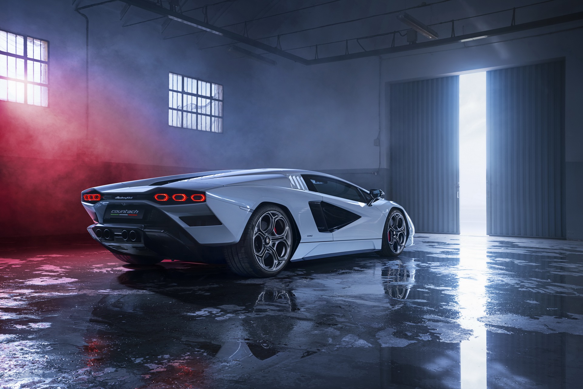 Download 2022 Lamborghini Countach LPI 800-4 - Rear Three-Quarter HD Wallpaper 1921x1281 #73