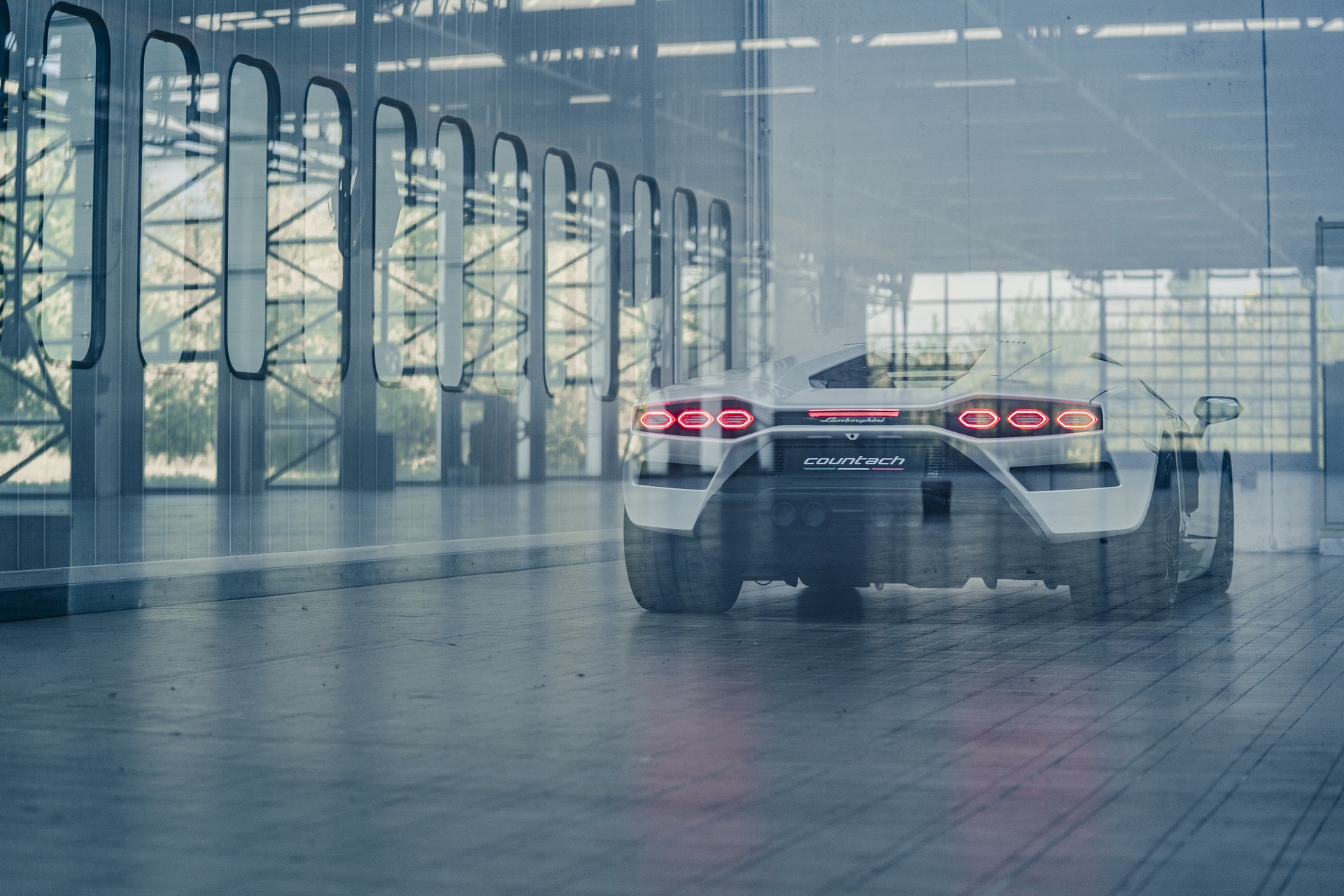 Download 2022 Lamborghini Countach LPI 800-4 - Rear HD Wallpaper 1921x1281 #92