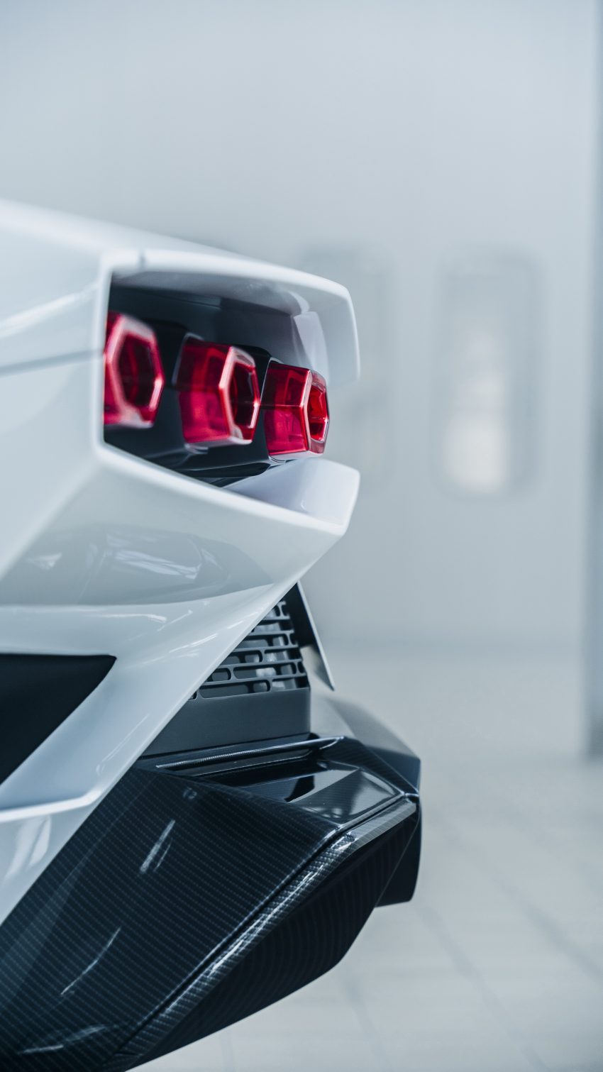 2022 Lamborghini Countach LPI 800-4 - Tail Light Phone Wallpaper 850x1511 #107