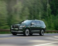 2022 Lincoln Navigator Black Label Central Park - Front Three-Quarter Wallpaper 190x150