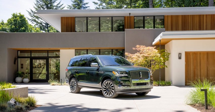 2022 Lincoln Navigator Black Label Central Park - Front Three-Quarter Wallpaper 850x446 #34