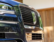 2022 Lincoln Navigator Reserve - Grill Wallpaper 190x150