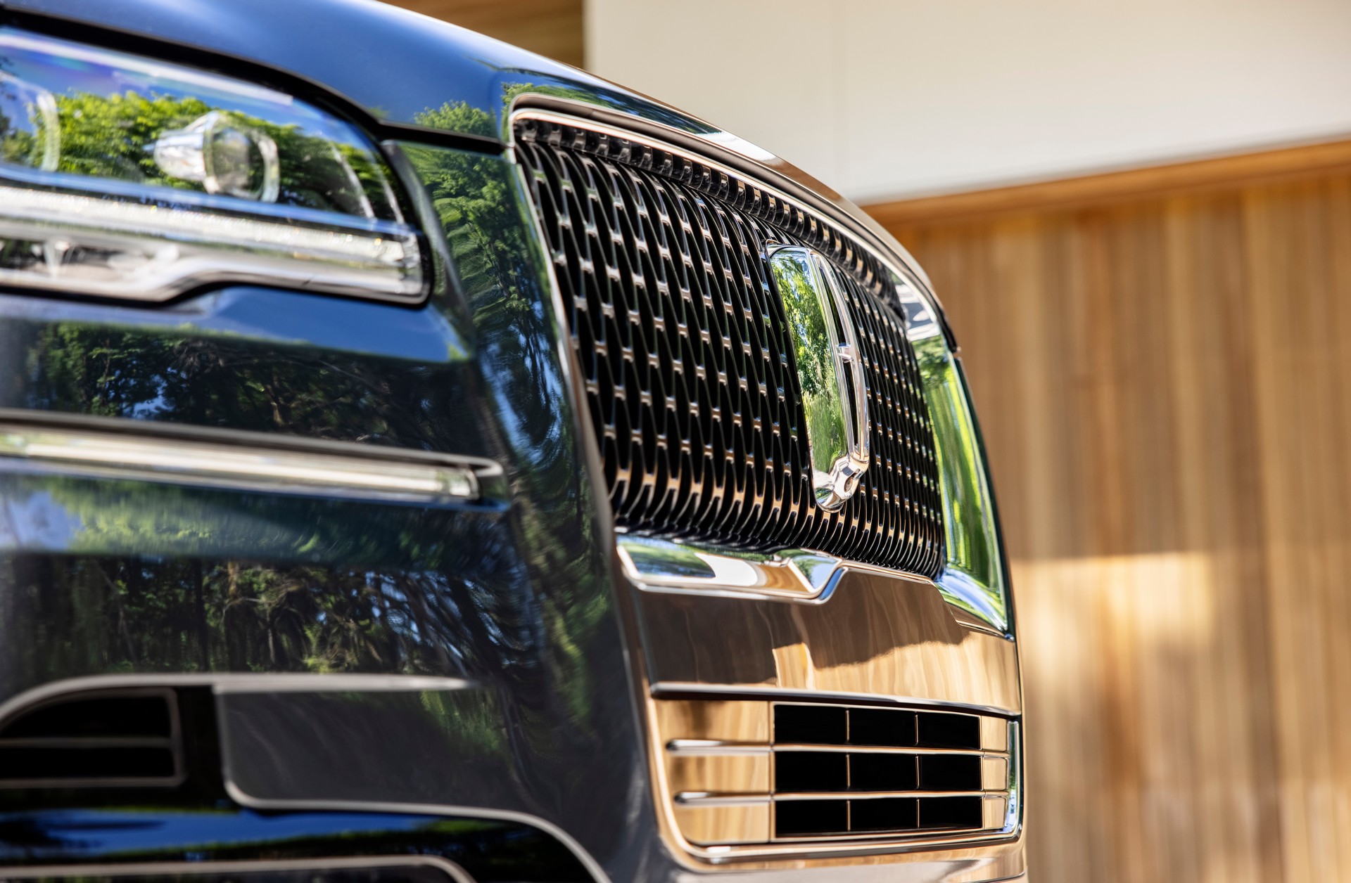Download 2022 Lincoln Navigator Reserve - Grill HD Wallpaper 1920x1256 #12