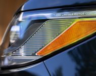 2022 Lincoln Navigator Reserve - Headlight Wallpaper 190x150