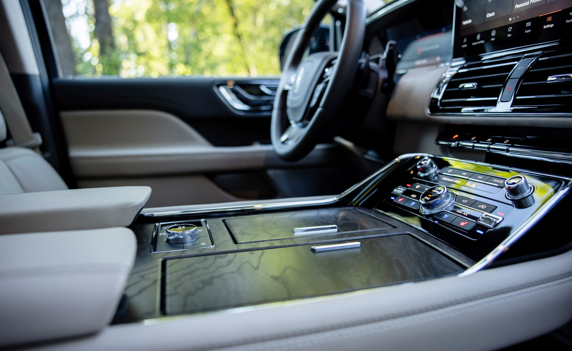 Download 2022 Lincoln Navigator Reserve - Interior HD Wallpaper 1920x1177 #18