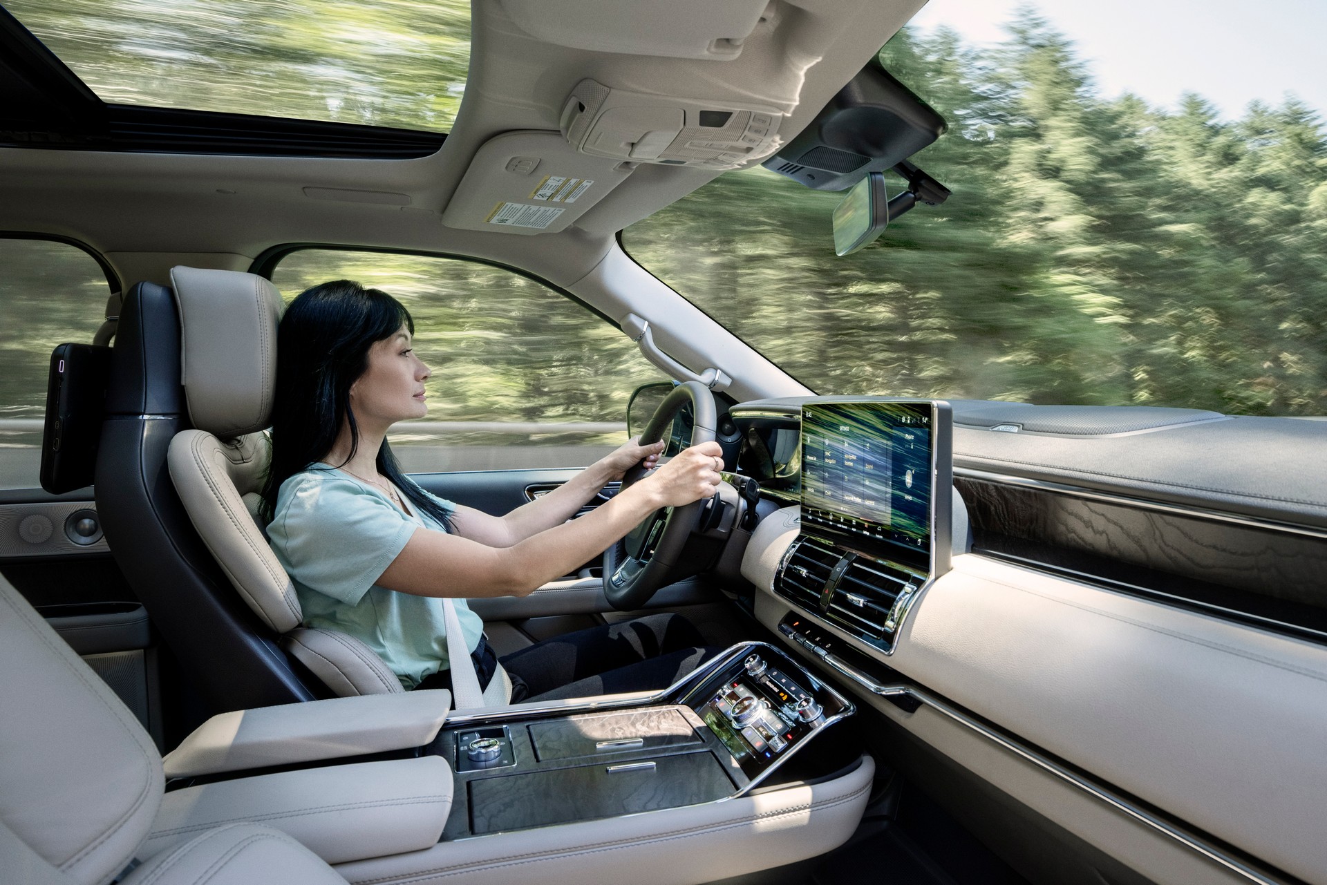 Download 2022 Lincoln Navigator Reserve - Interior HD Wallpaper 1920x1281 #19