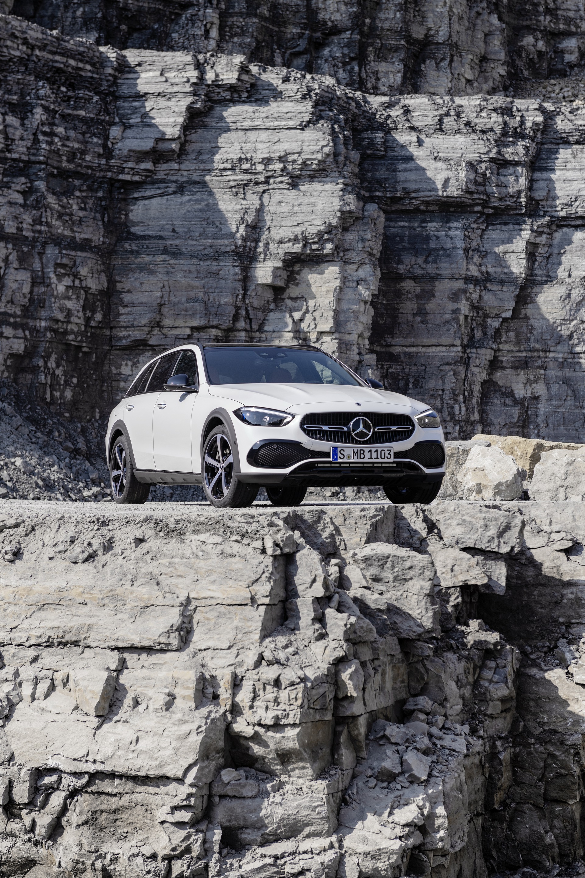 Download 2022 Mercedes-Benz C-Class All-Terrain - Front HD Phone Wallpaper 1921x2882 #14
