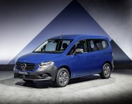 2022 Mercedes-Benz Citan - Front Three-Quarter Wallpaper 190x150