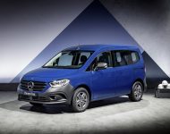 2022 Mercedes-Benz Citan - Front Three-Quarter Wallpaper 190x150