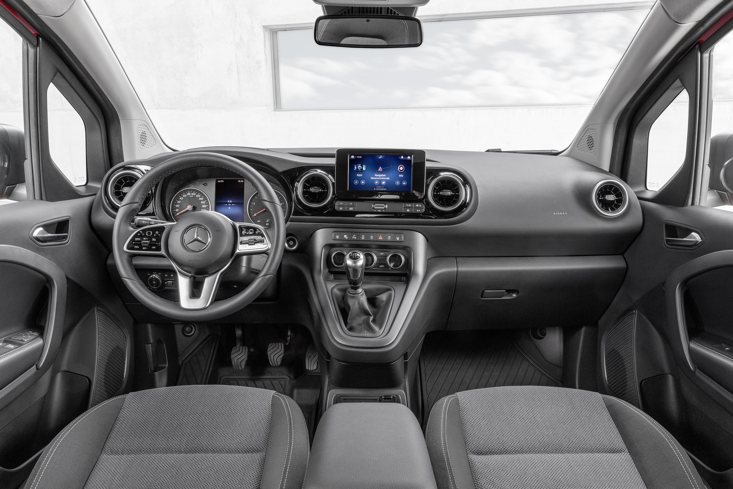 Download 2022 Mercedes-Benz Citan - Interior, Cockpit HD Wallpaper 2560x1706 #26