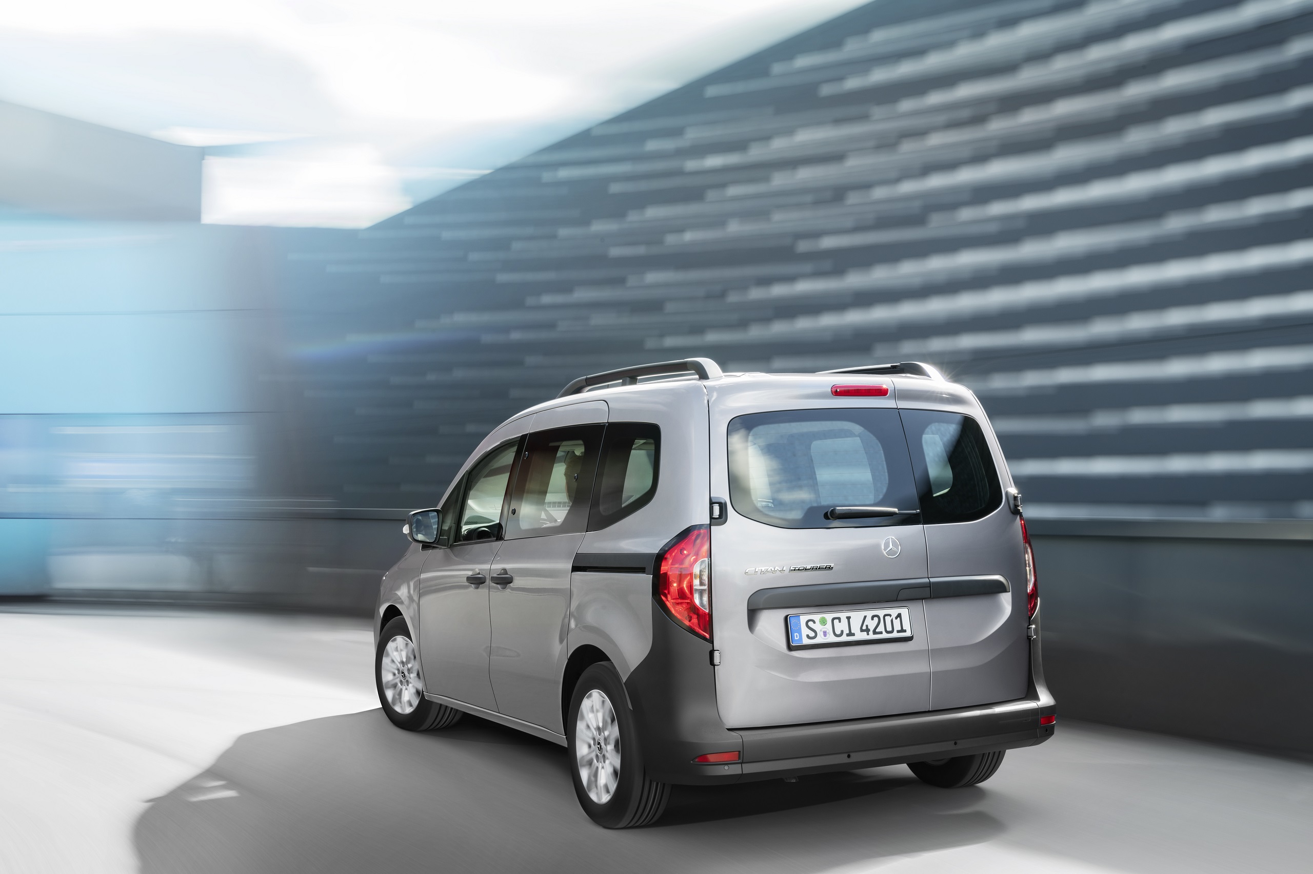 Download 2022 Mercedes-Benz Citan - Rear Three-Quarter HD Wallpaper 2560x1706 #33