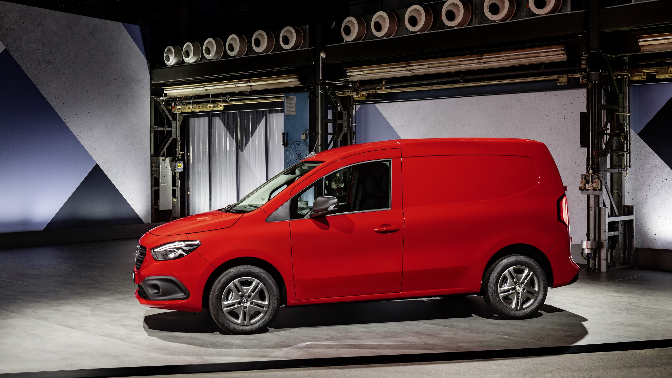 Download 2022 Mercedes-Benz Citan - Side HD Wallpaper 2560x1440 #66