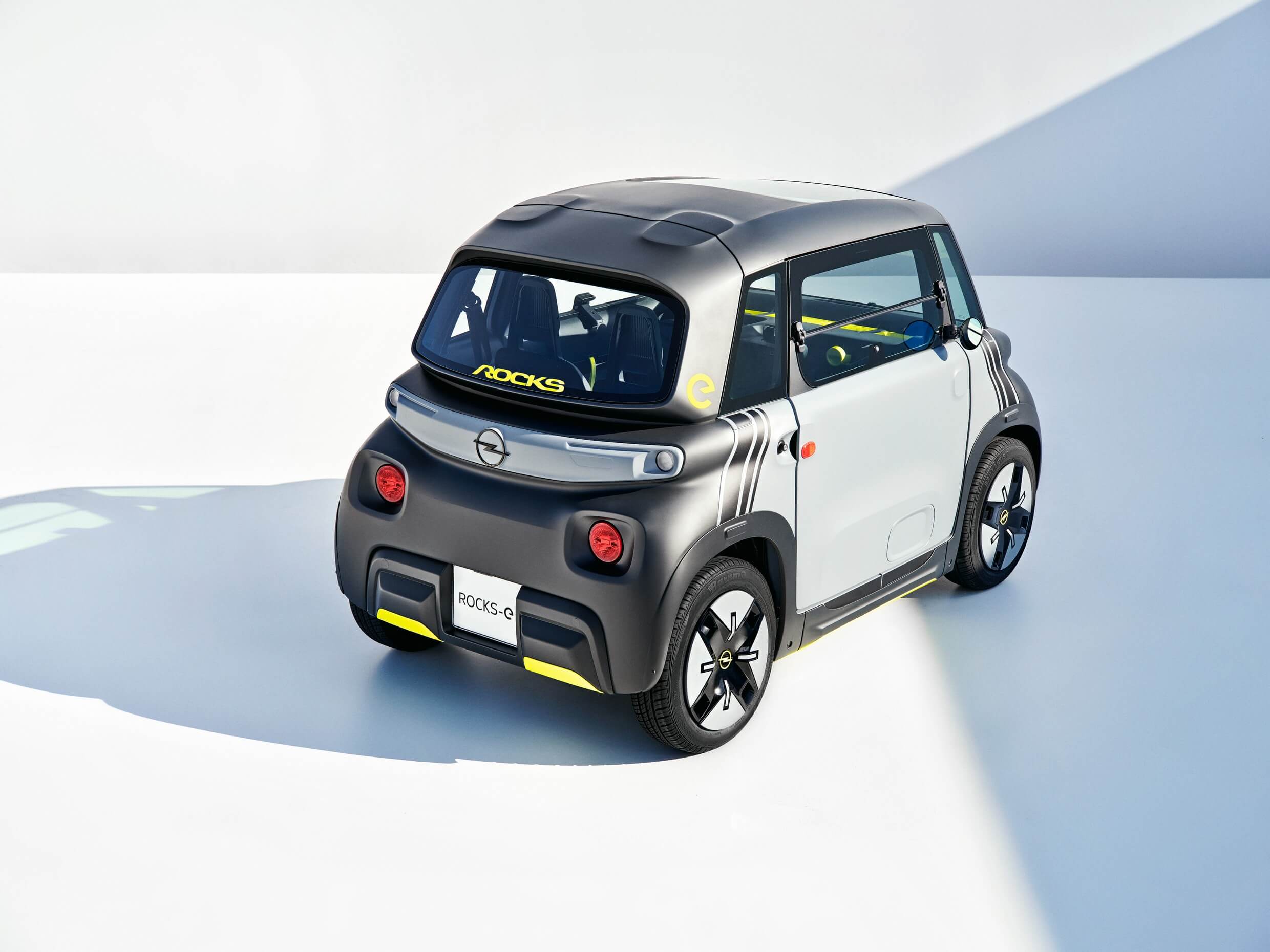 Download 2022 Opel Rocks-e - Rear HD Wallpaper 2480x1860 #6