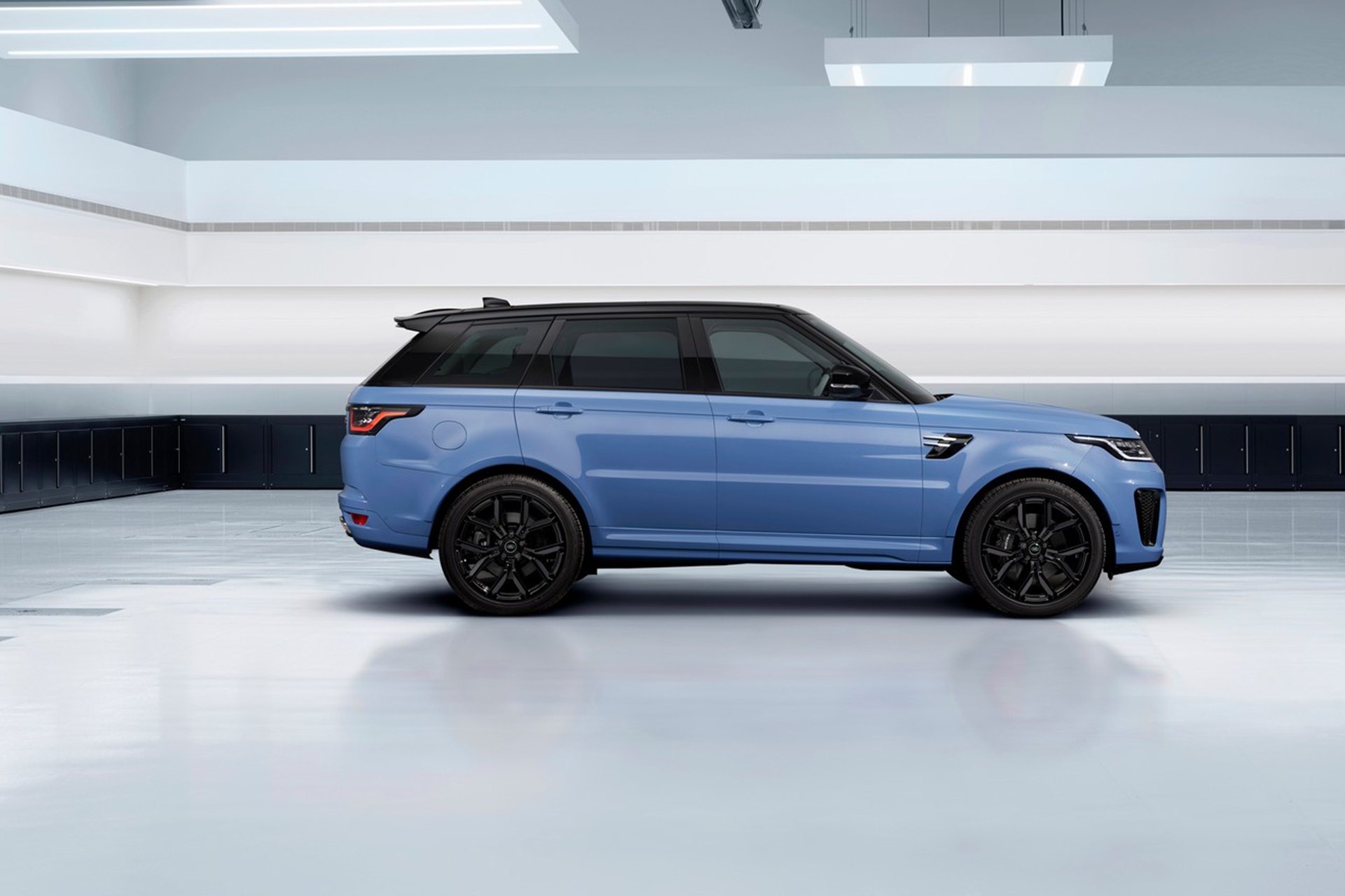 Download 2022 Range Rover Sport SVR Ultimate Edition - Side HD Wallpaper 1920x1280 #2