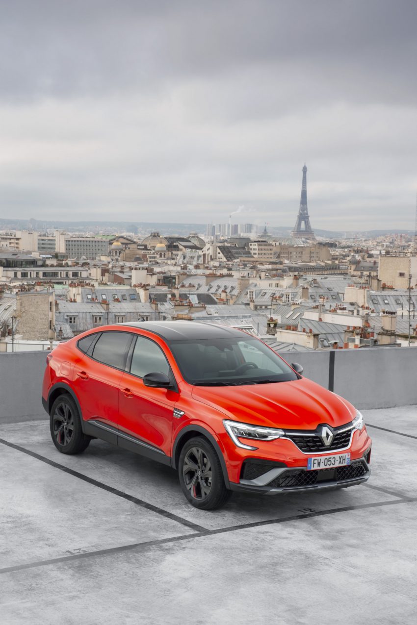 2022 Renault Arkana - Front Three-Quarter Phone Wallpaper 850x1275 #62