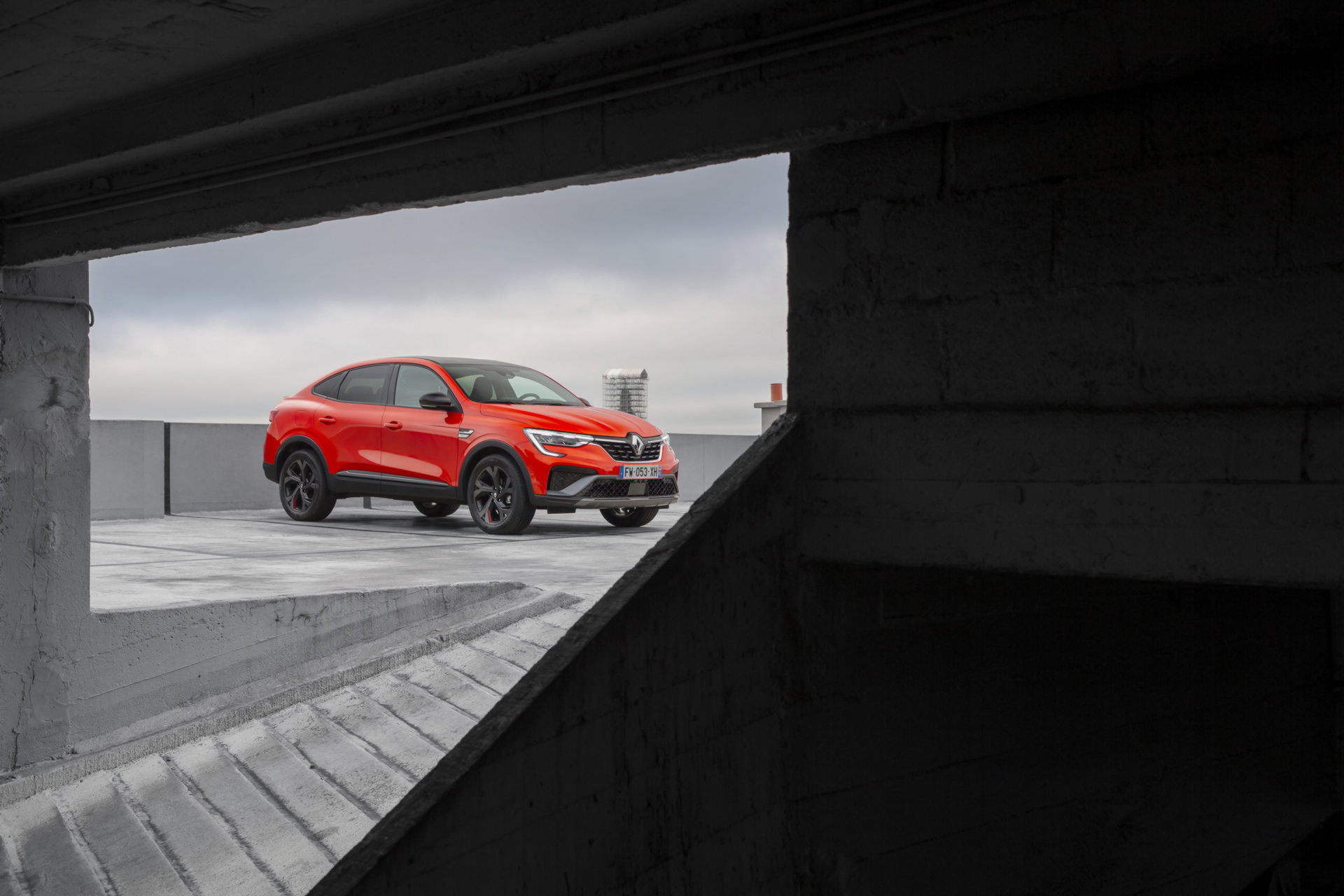 Download 2022 Renault Arkana - Front Three-Quarter HD Wallpaper 1920x1280 #64