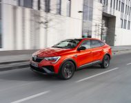 2022 Renault Arkana - Front Three-Quarter Wallpaper 190x150