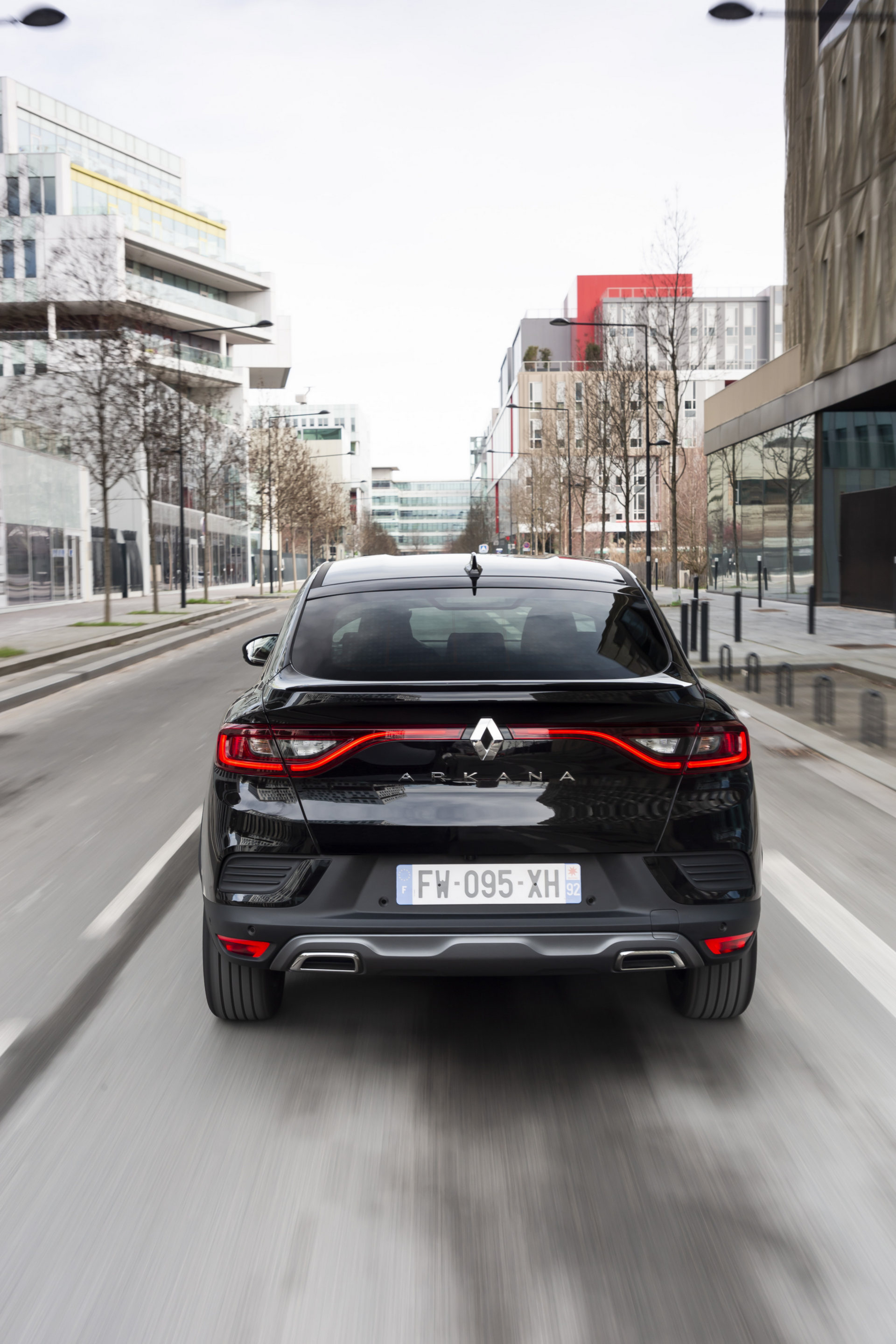 Download 2022 Renault Arkana - Rear HD Phone Wallpaper 1920x2880 #15