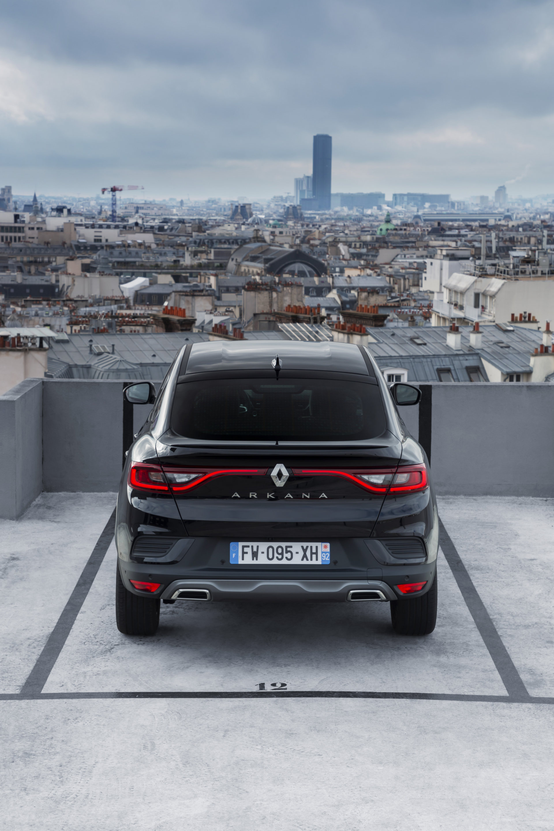 Download 2022 Renault Arkana - Rear HD Phone Wallpaper 1920x2880 #33
