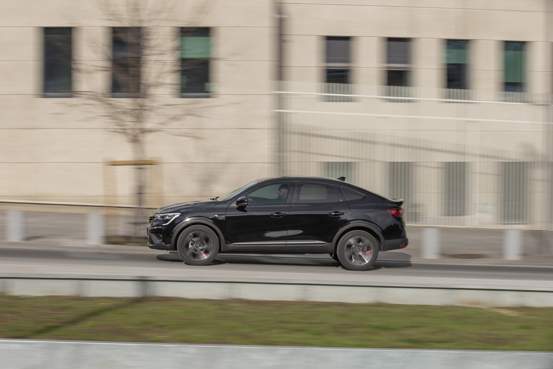 Download 2022 Renault Arkana - Side HD Wallpaper 1920x1280 #17