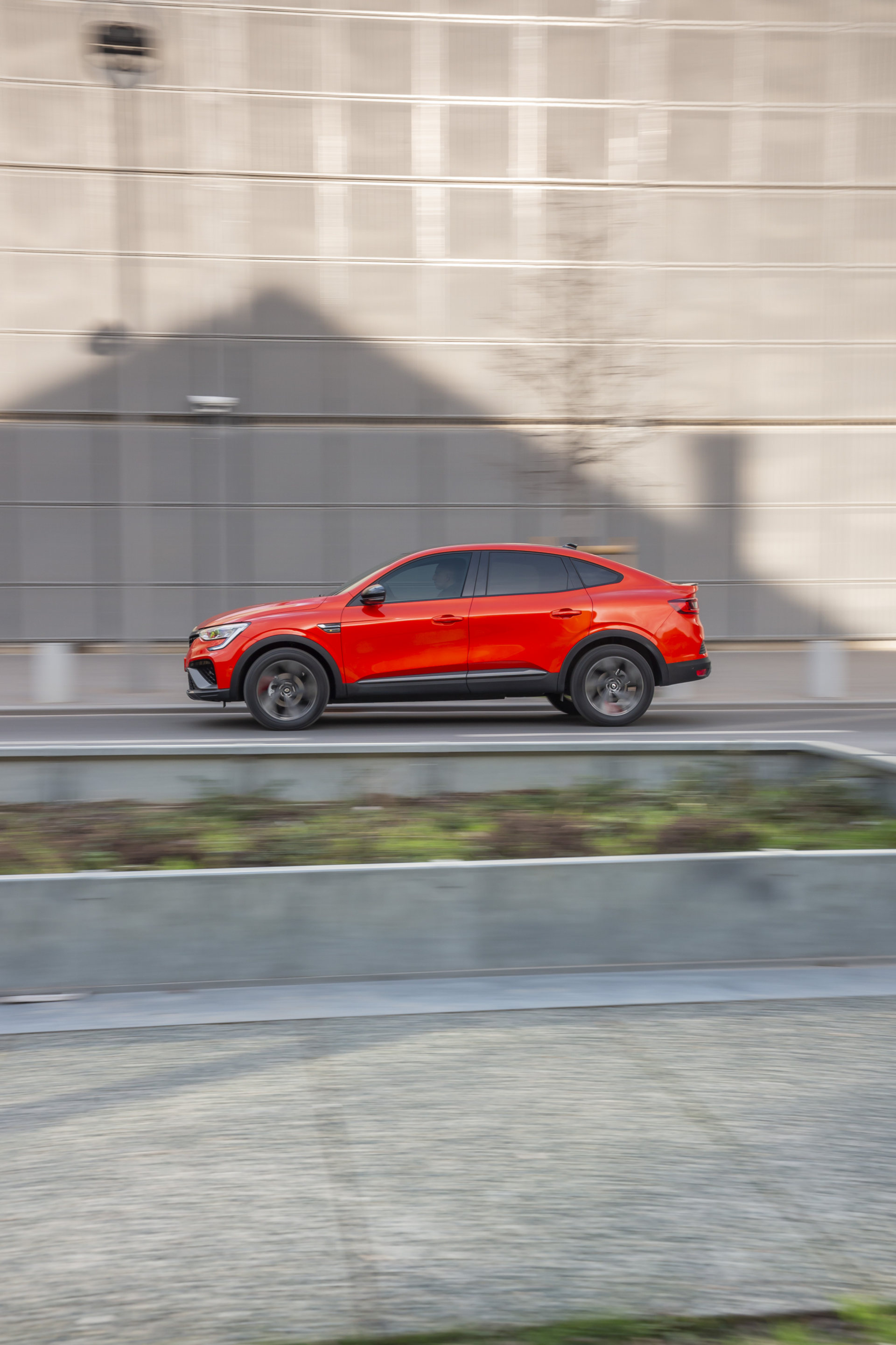 Download 2022 Renault Arkana - Side HD Phone Wallpaper 1920x2881 #57