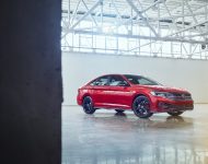 2022 Volkswagen Jetta GLI - Front Three-Quarter Wallpaper 190x150