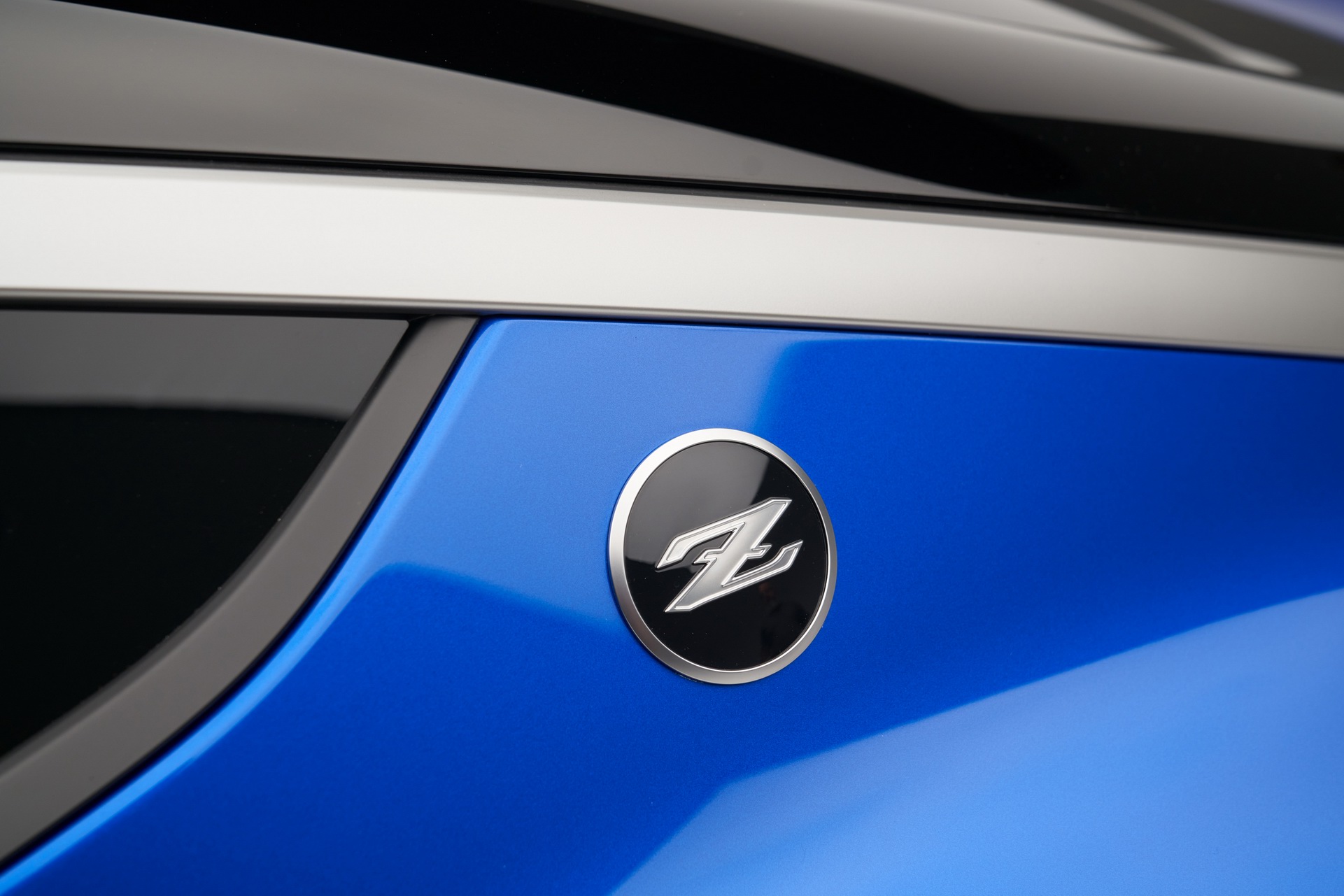Download 2023 Nissan Z - Badge HD Wallpaper 1921x1281 #107