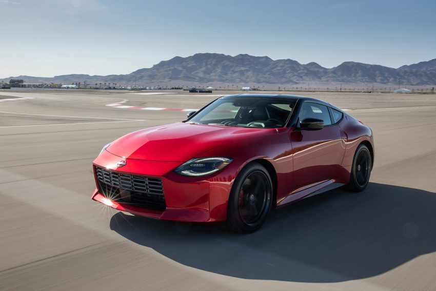 2023 Nissan Z - Front Three-Quarter Wallpaper 850x567 #1