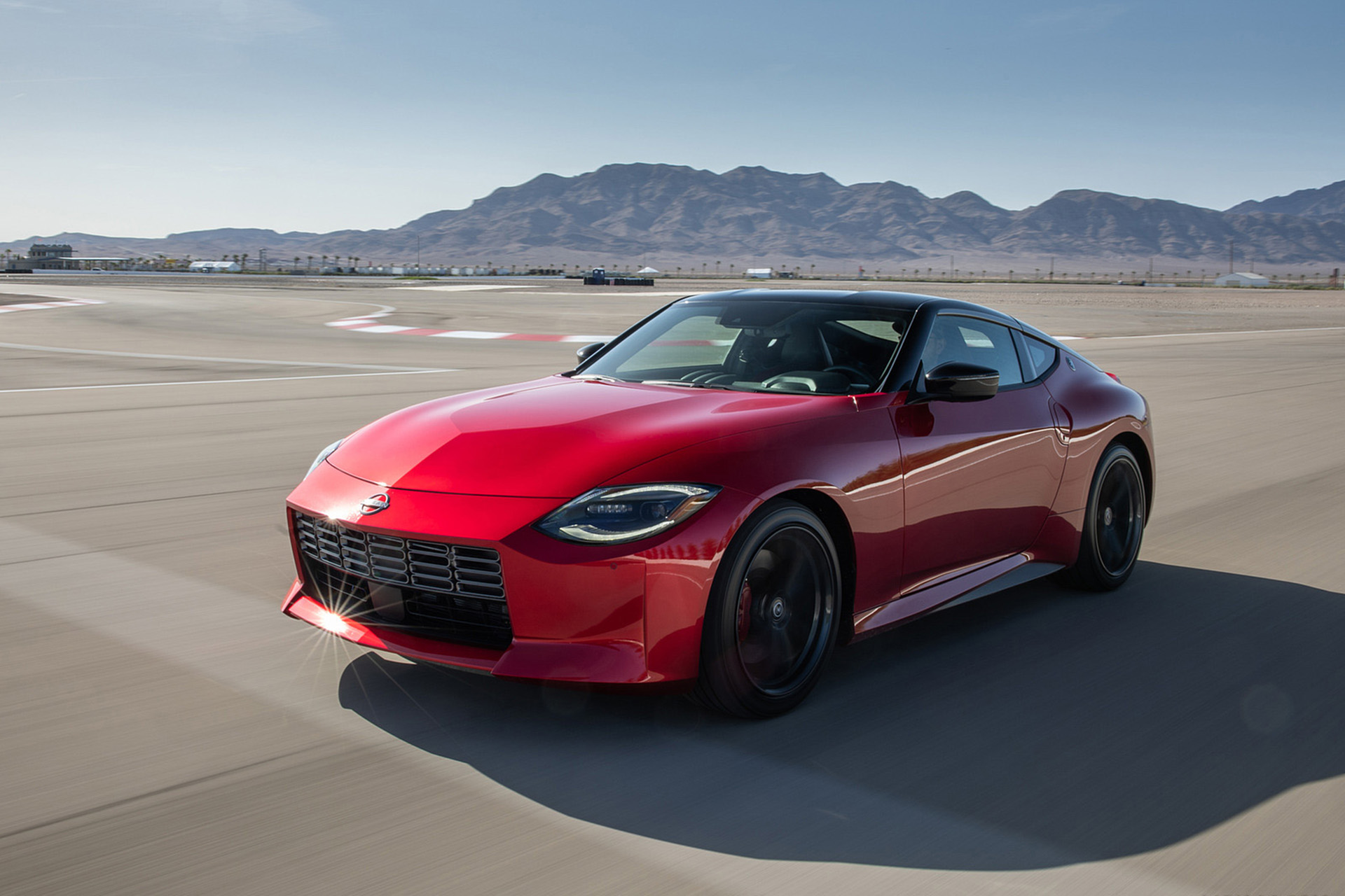 Download 2023 Nissan Z - Front Three-Quarter HD Wallpaper 1920x1280 #1