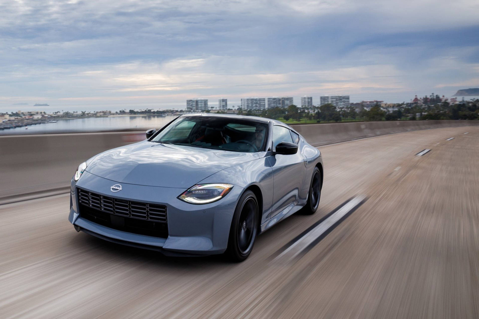 Download 2023 Nissan Z - Front Three-Quarter HD Wallpaper 1921x1280 #35