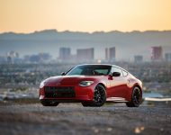 2023 Nissan Z - Front Three-Quarter Wallpaper 190x150