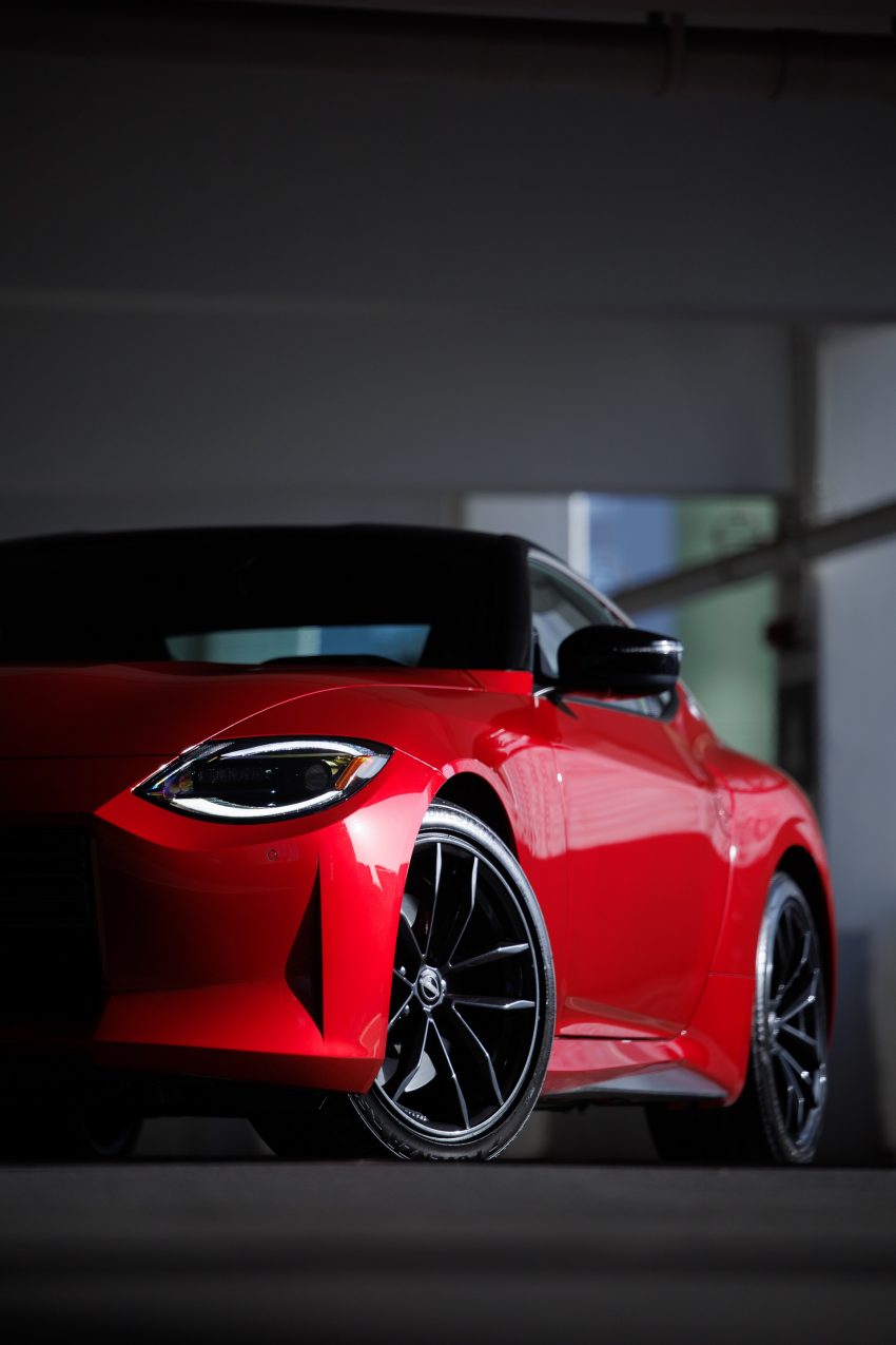 2023 Nissan Z - Headlight Phone Wallpaper 850x1275 #29