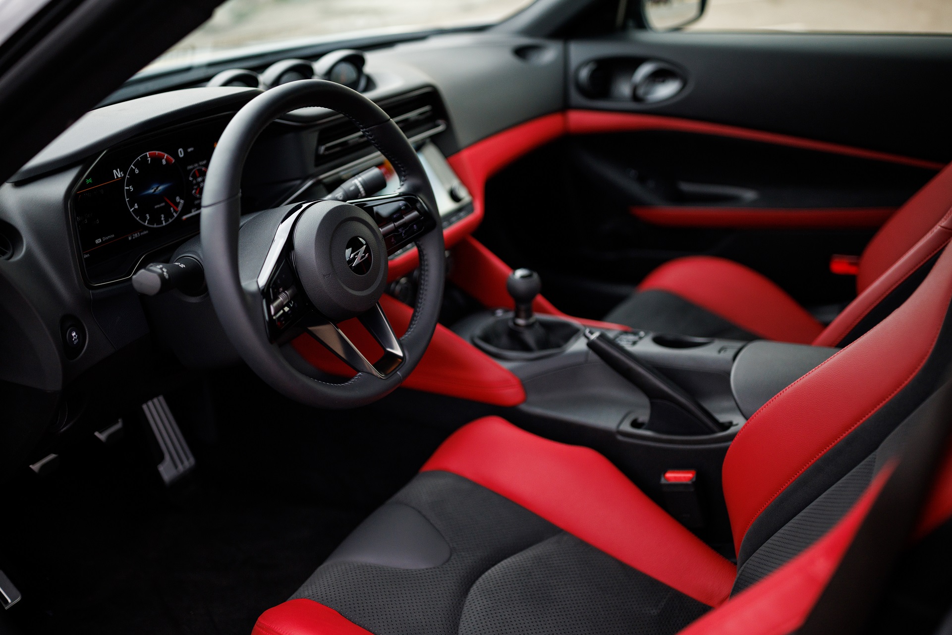 Download 2023 Nissan Z - Interior HD Wallpaper 1921x1281 #64