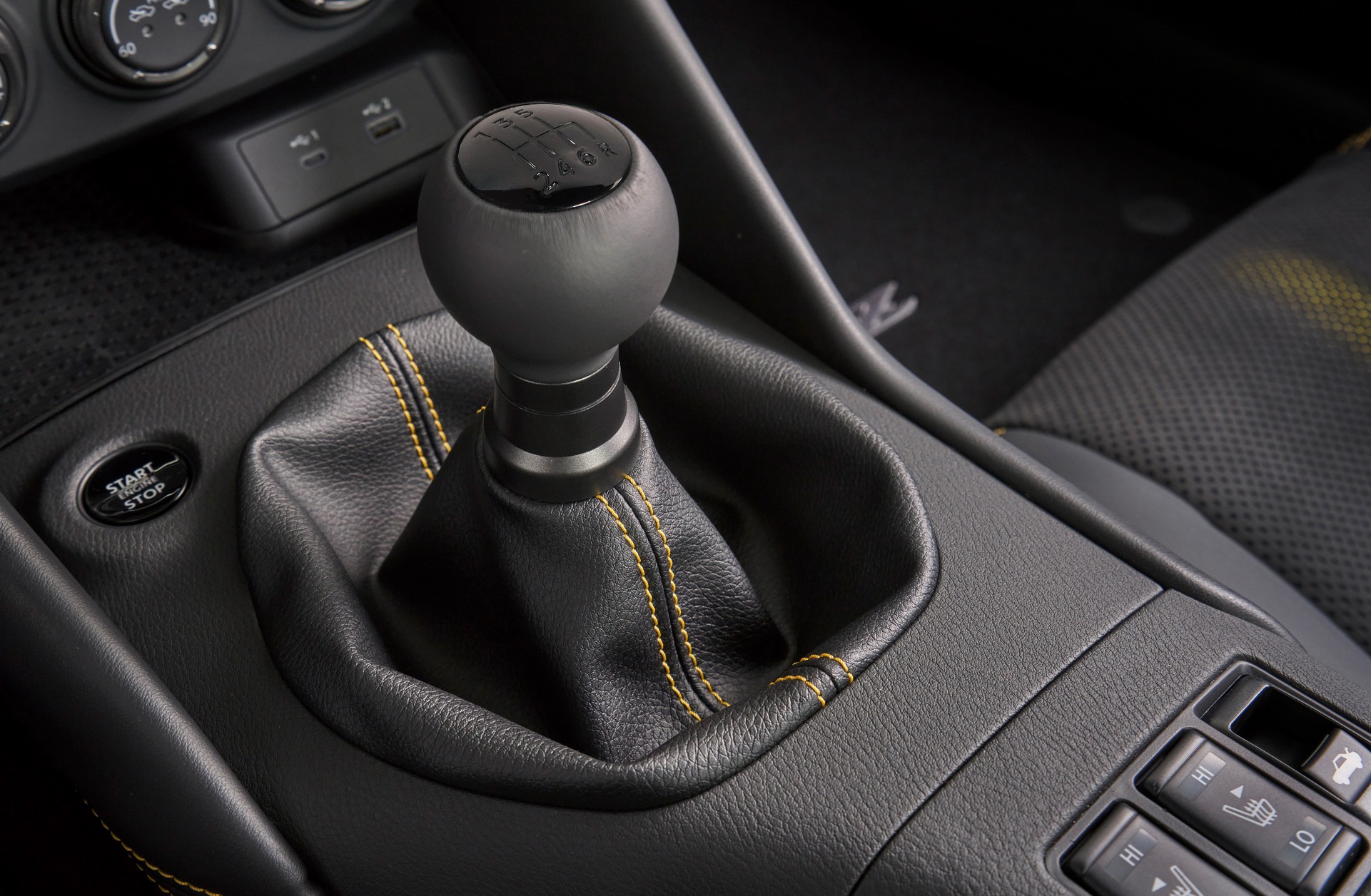 Download 2023 Nissan Z Proto Spec Edition - Central Console HD Wallpaper 1921x1256 #15