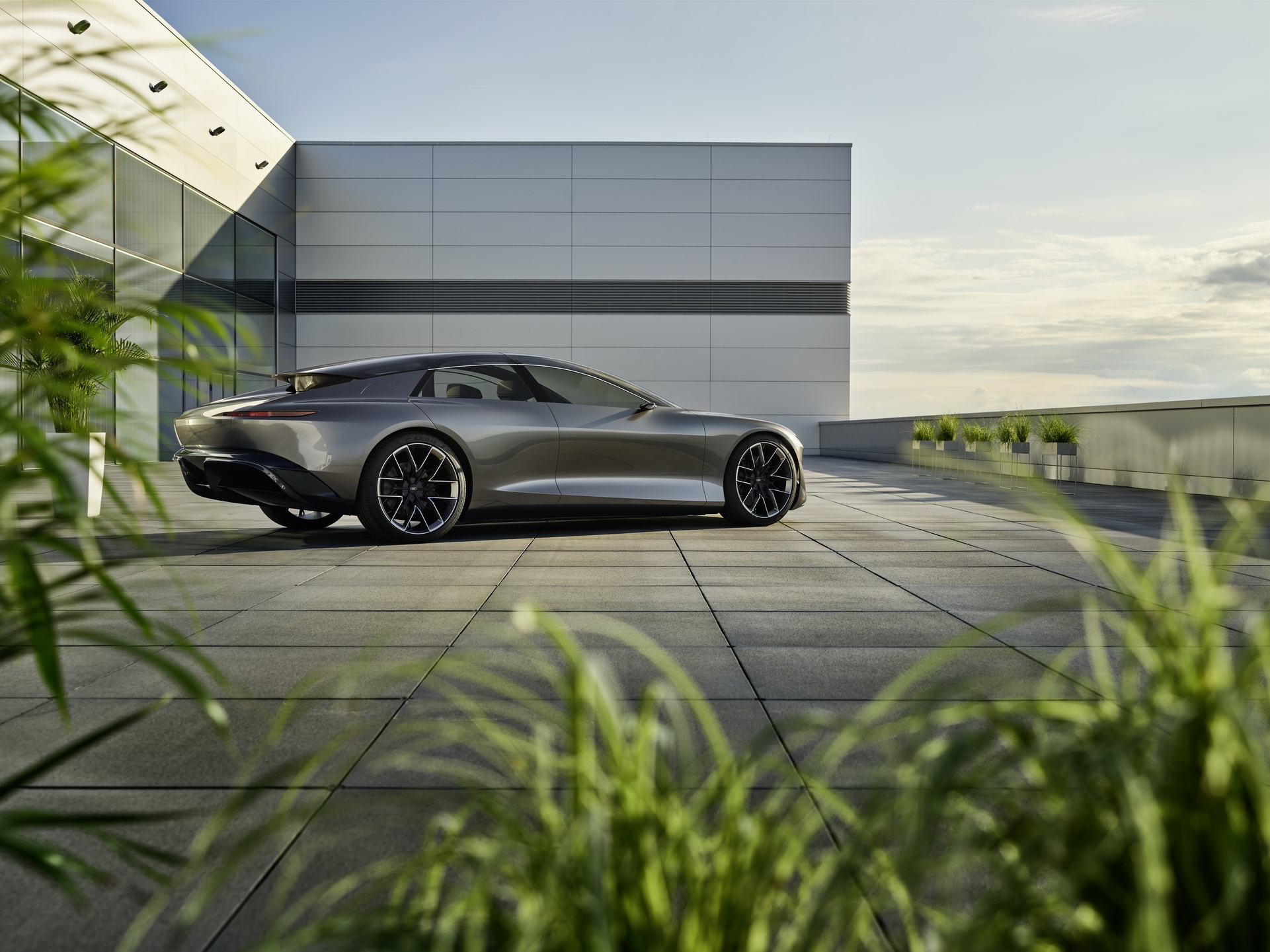 Download 2021 Audi Grandsphere Concept - Rear Three-Quarter HD Wallpaper 1921x1441 #15