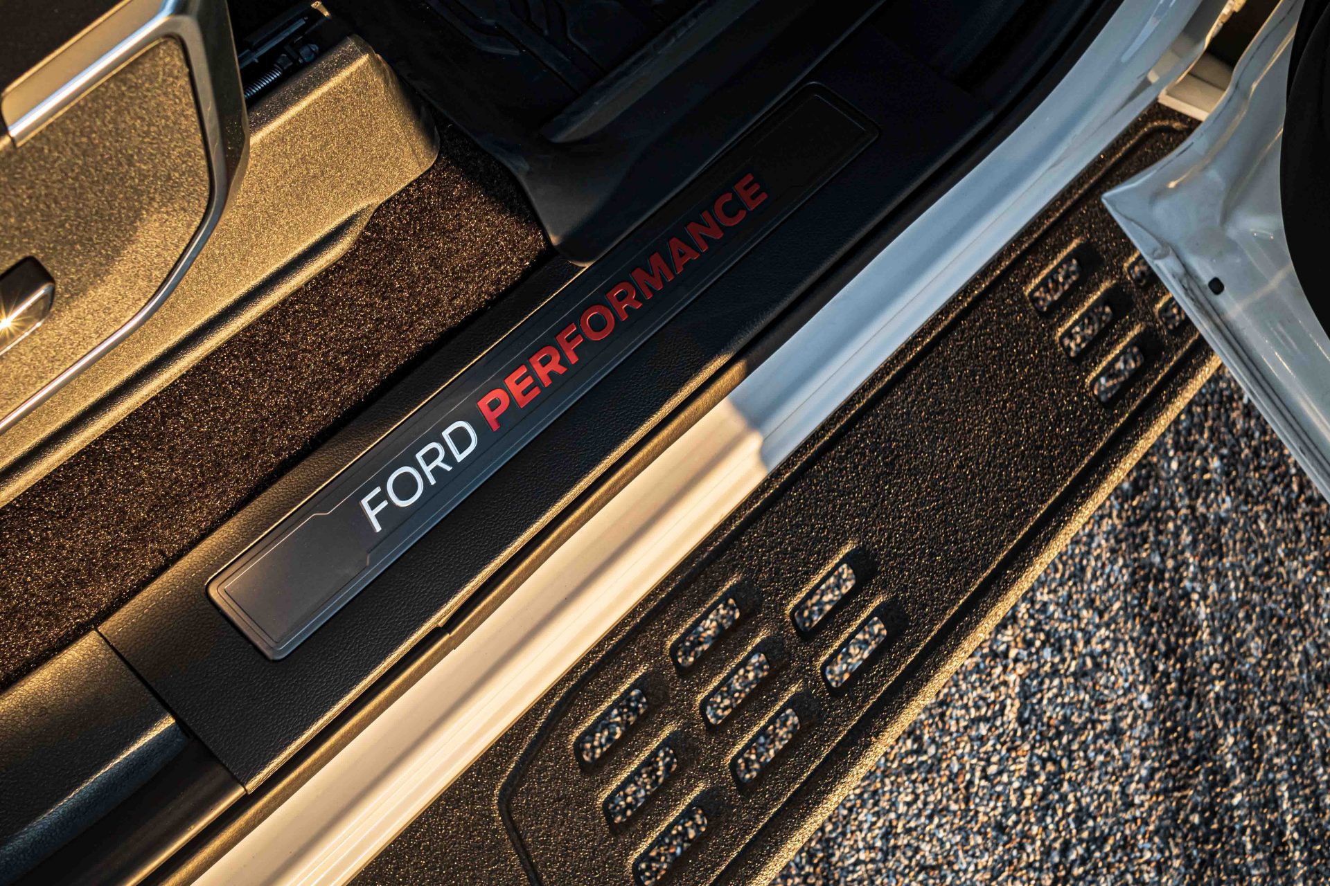 Download 2021 Hennessey VelociRaptor 600 - Door Sill HD Wallpaper 1920x1280 #29