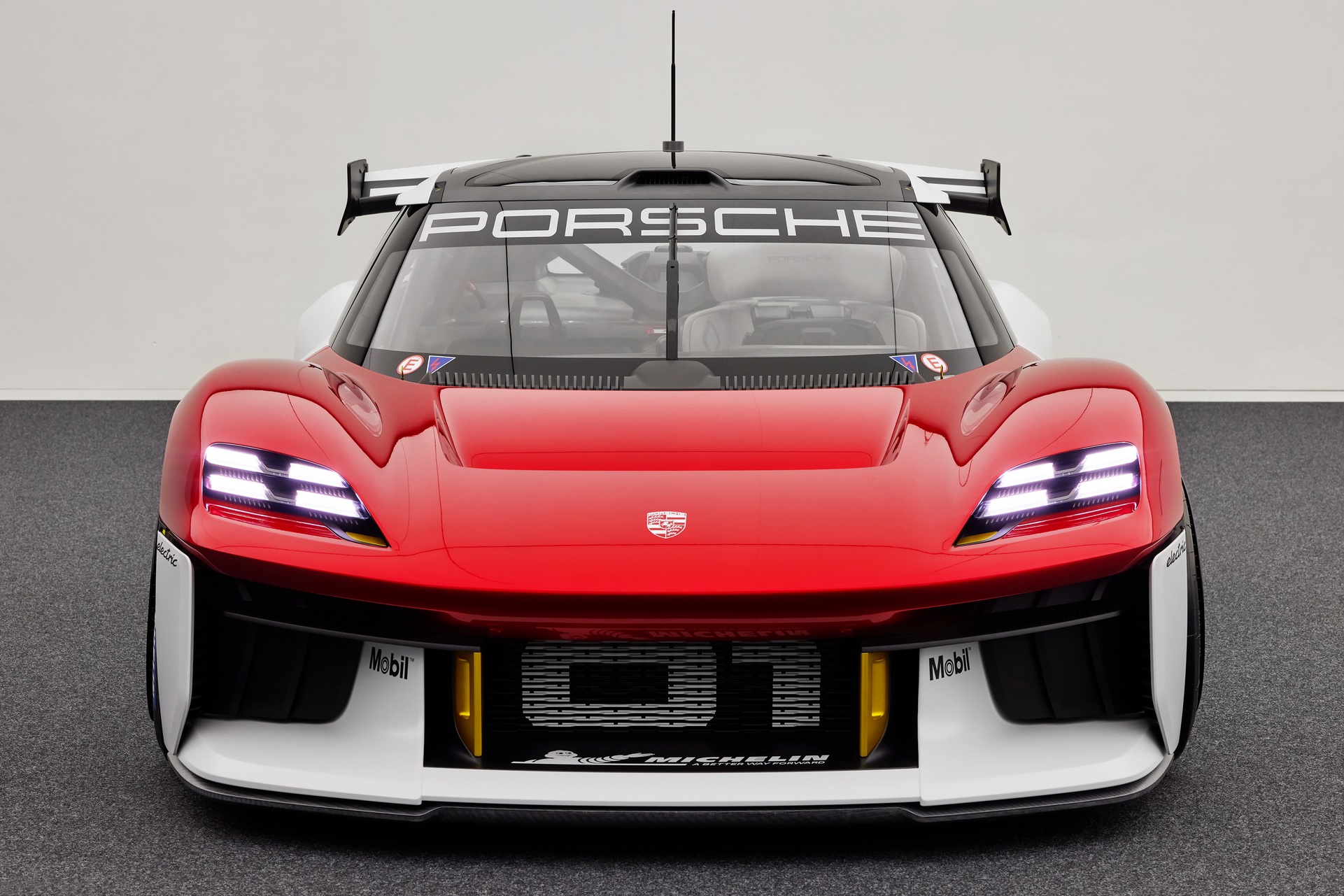 Download 2021 Porsche Mission R Concept - Front HD Wallpaper 1921x1281 #6