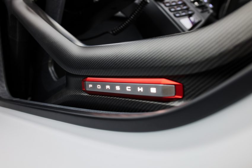 2021 Porsche Mission R Concept - Interior, Detail Wallpaper 850x567 #54