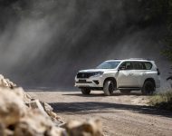 2021 Toyota Land Cruiser Prado - Front Three-Quarter Wallpaper 190x150