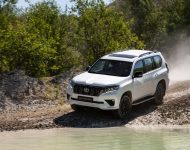 2021 Toyota Land Cruiser Prado - Front Three-Quarter Wallpaper 190x150