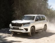 2021 Toyota Land Cruiser Prado - Front Three-Quarter Wallpaper 190x150