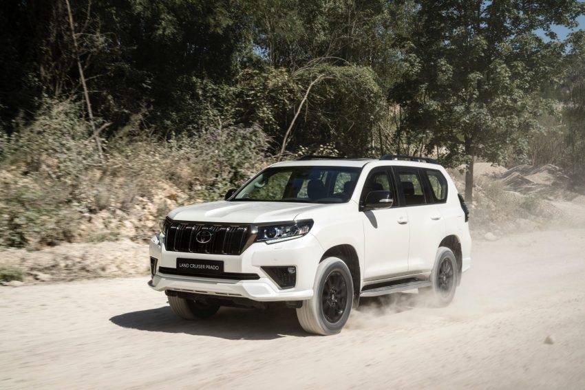 2021 Toyota Land Cruiser Prado - Front Three-Quarter Wallpaper 850x567 #21