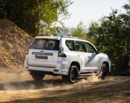 2021 Toyota Land Cruiser Prado - Rear Three-Quarter Wallpaper 190x150