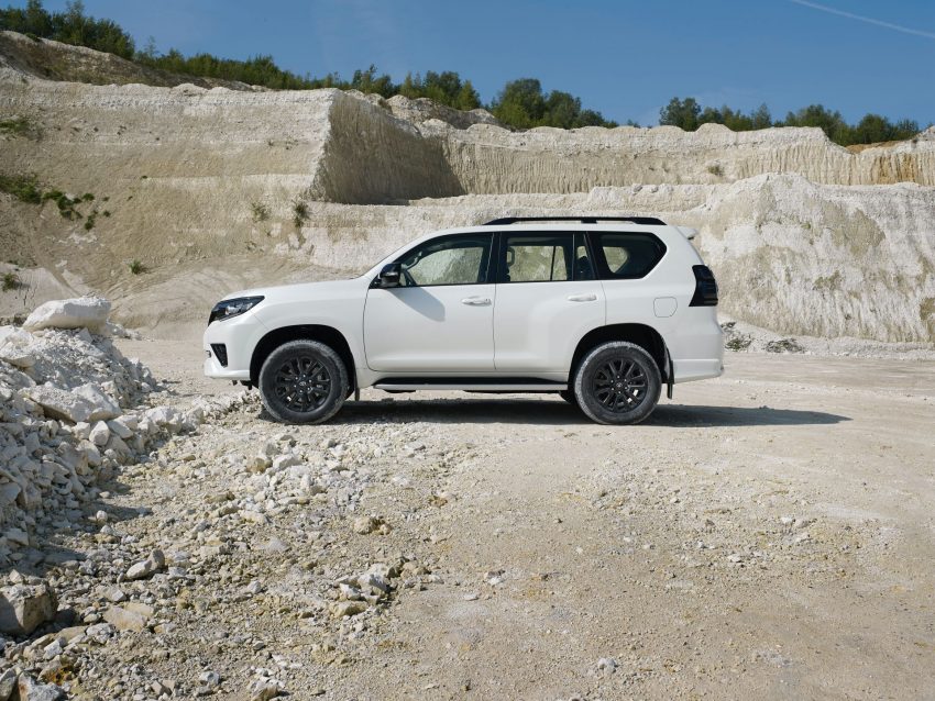 2021 Toyota Land Cruiser Prado - Side Wallpaper 850x638 #15