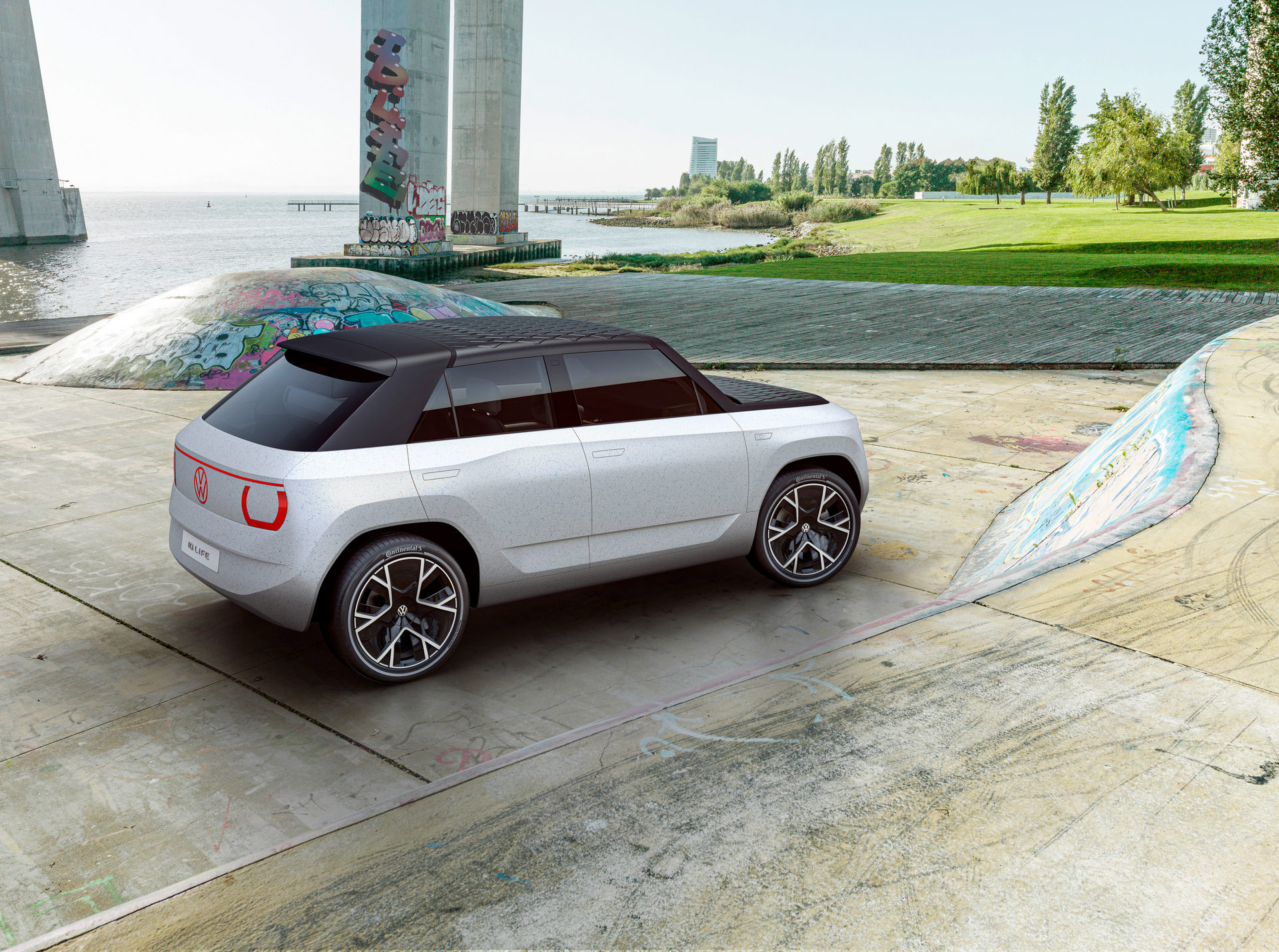 Download 2021 Volkswagen ID.Life Concept - Rear Three-Quarter HD Wallpaper 1920x1429 #5