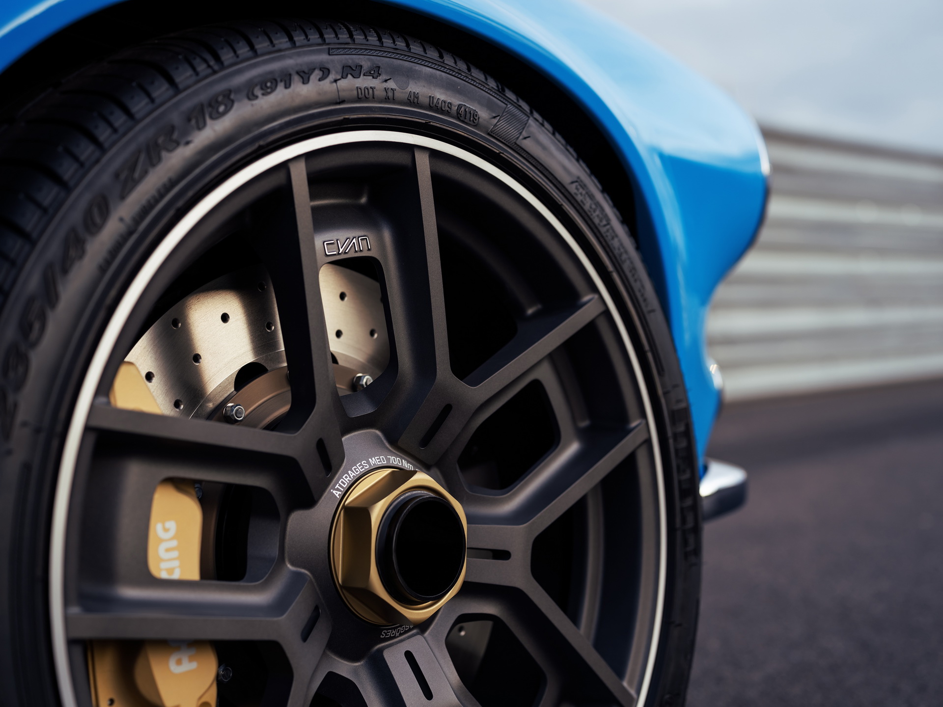 Download 2021 Volvo P1800 Cyan - Brakes HD Wallpaper 1920x1440 #22