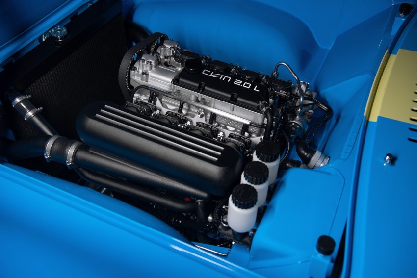2021 Volvo P1800 Cyan - Engine Wallpaper 850x567 #69