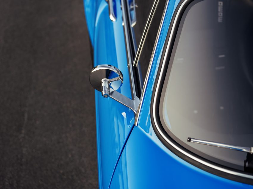 2021 Volvo P1800 Cyan - Mirror Wallpaper 850x638 #20